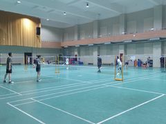 -莘城学校羽毛球馆