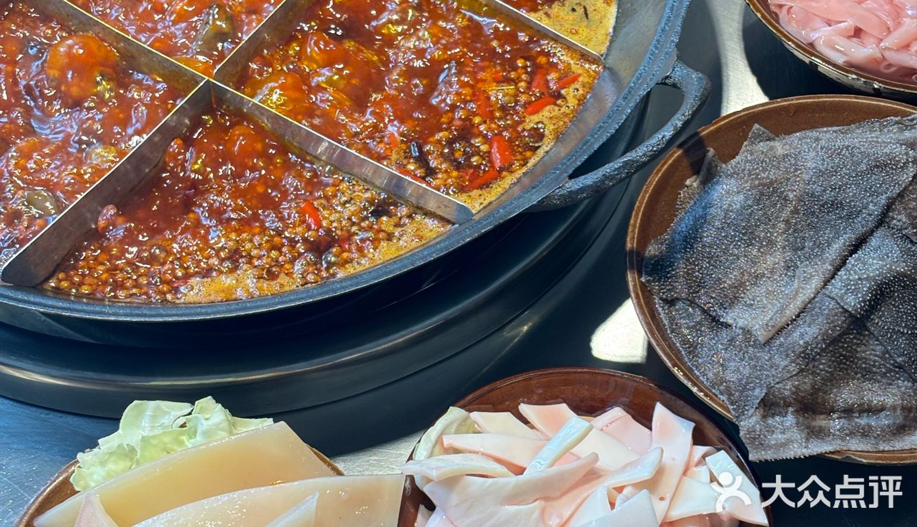 这家咕噜咕噜的火锅让人太有食欲了！！