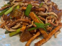 -梅飞酒家(名辉豪庭店)