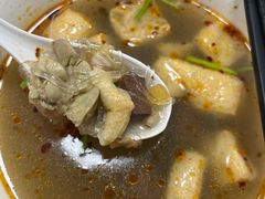 -苓记南京鸭血粉丝.皮肚面(县东巷店)