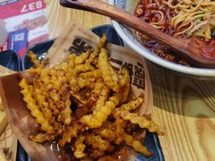 -魔都三兄弟酸辣粉·蘸卤炸串(虹桥万科店)