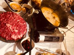 -鲜入围煮花胶鸡海鲜火锅