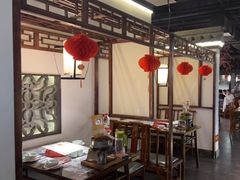 大堂-卢大鲜鱼头捞饭(美利广场店)