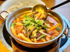 -娜仁图雅蒙古美食村(33小镇店)