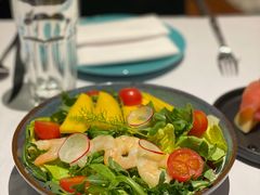 芒果牛油果大虾色拉-乐意坊Alla Torre意大利手工披萨(陆家嘴旗舰店)