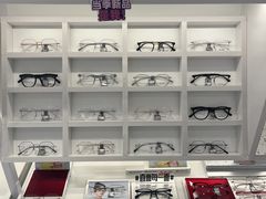 -J-Color眼镜·蔡司·依视路授权店(槐房万达广场店)