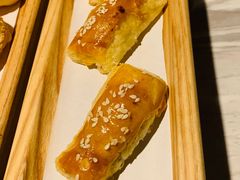 叉烧酥-广州花园酒店荔湾亭·地道点心·粤式饮茶