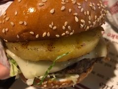 -The Habit Burger Grill 哈比特汉堡(复兴soho店)