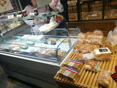 面包甜点陈列柜-欧佩拉(红星路店)