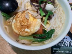-蒙自源米线大王(东站店)