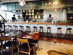 -ROAST coffee & eatery