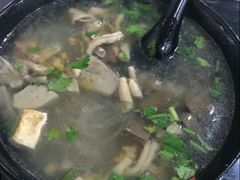 -百年尹氏汤包(环球美食荟店)