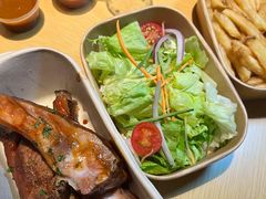 -BOURBON 玻本美式餐厅酒吧(虹桥新天地店)
