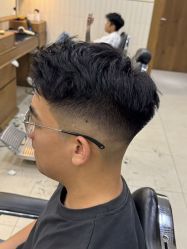 -MARTIN'S BARBER SHOP男士理发馆