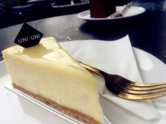 -UNI UNI(环亚凯瑟琳店)