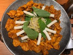 铁板章鱼五花肉-春熙台韩国料理·章鱼肥牛(西丽店)