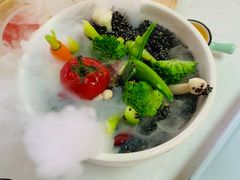 -水桶王国主题餐厅·聚会·生日派对·亲子活动·家庭套餐(亚龙湾希尔顿店)