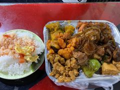 -食里香自助快餐(香槟小镇店)