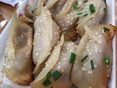 牛肉鍋貼-小姜锅贴(凤凰街店)