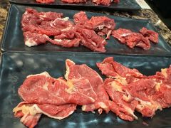 -牛里牛气· 榴莲海鲜鲜牛肉自助火锅·烤肉(横岗店)