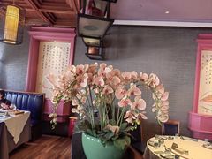 -八府香鸭·啫啫煲(华山路店)