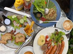 -Fern Forest Cafe