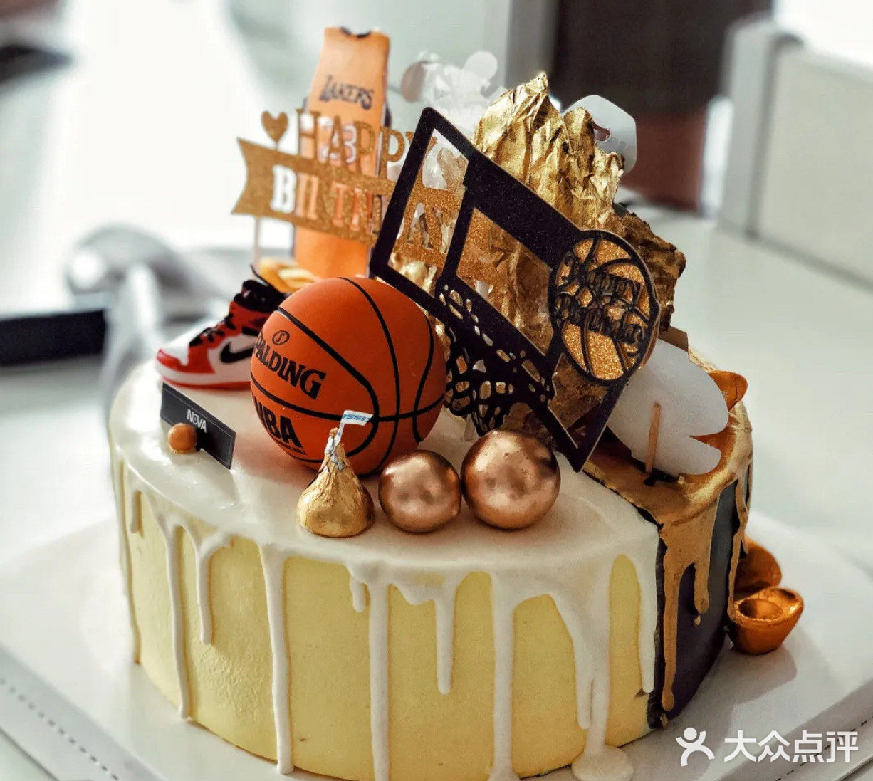 这是一束玫瑰花🌹么?不,这是个蛋糕🍰🔥