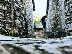 -高荡千年布依古寨旅游景区