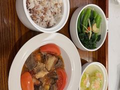 -雪梅月子中心(华侨城店)
