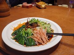 老滇凉米线-老滇山寨•云南特色菜•地方菜•民族风情歌舞表演(金碧店)