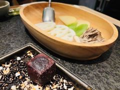 -三出山火锅(南京万象天地店)