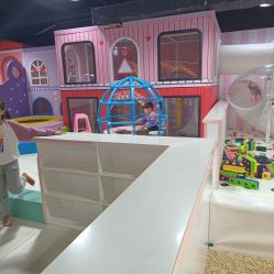 -蹦蹦乐园(南桥百联店)