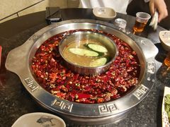 -洞亭火锅(防空洞总店)