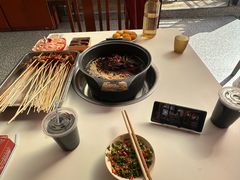 -钢管厂五区小郡肝串串香(蜀都万达店)