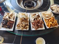 -野菌皇海景野生菌火锅(滨海大道店)