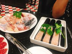 招牌鲜虾滑-一哥澳门豆捞 · 十七年经典澳门火锅(四季天地店)