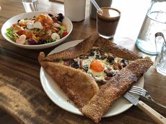 鸡蛋蘑菇熏肉荞麦可丽饼-RAC BAR(安福路店)