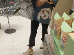 -泡泡玛特POPMART(蓝色港湾店)