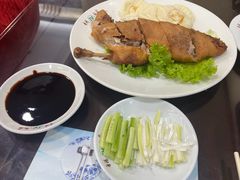 精品香酥鸭-晋阳饭庄(虎坊桥店)