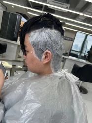 -茶发Salon·烫发染发理发