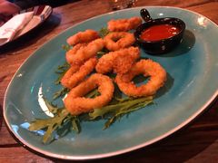 洋葱圈-SISTERS BAR RESTAURANT川意酒馆(嘉善老市H楼店)