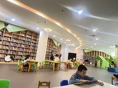 -增城图书馆(荔景大道辅路店)