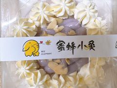 -蜜蜂小象·榴莲千层蛋糕(时代汇11栋店)