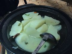-何师烧烤·香辣蟹·川菜·30年老品牌(太古里旗舰店)