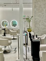 -Meng Lang 梦郎白金店