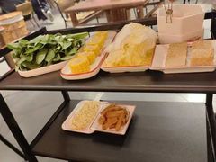 -阿润打边炉·鲜切鸡煲(华漕店)