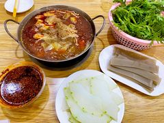 锅仔排骨-老殷锅仔