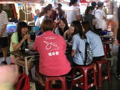 -六合夜市