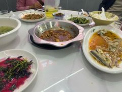 -丹水桥地锅鱼·翘嘴鲌·地方特色全鱼宴(丹江口大坝店)