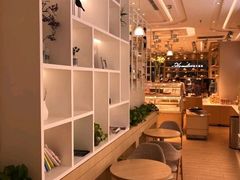 -好利来(曲江龙湖店)